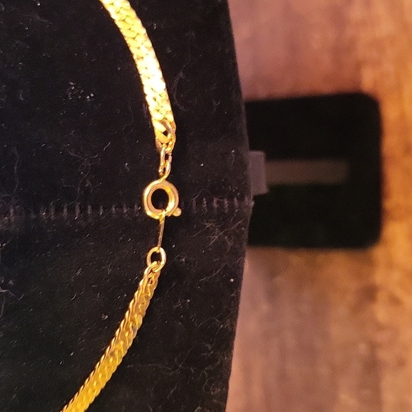 Vintage Red V Necklace - Picture 2 of 7